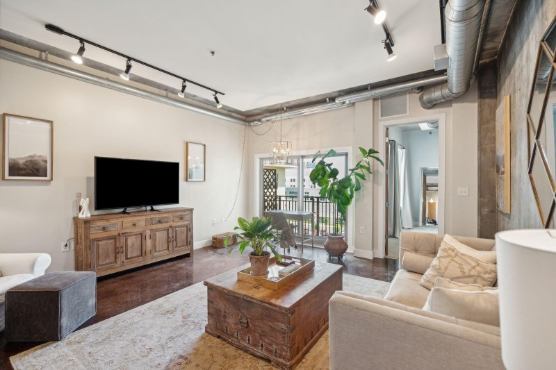 Property image 5 at 150 Bee Street 612, Charleston, SC 29401