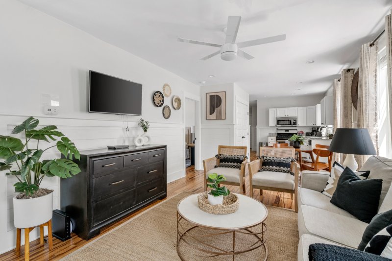 Property image 5 at 170 Spring Street, Charleston, SC 29403