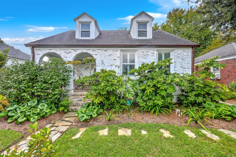 699 Savannah Highway