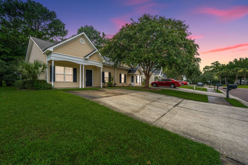 Property image 5 of 7358 Suncatcher Drive in Tanner Plantation, Hanahan, SC 29410