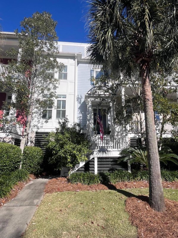 2024 Amenity Park Drive