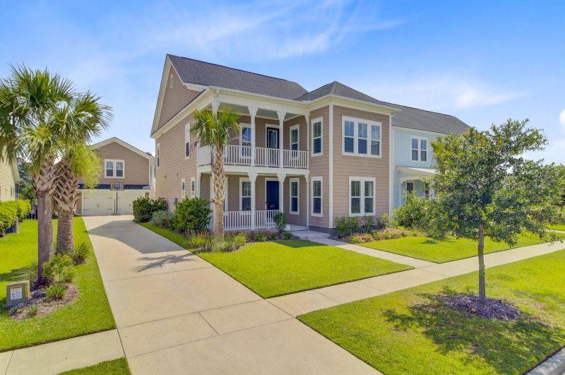 Property image 4 of 357 Parish Farms Drive in Carnes Crossroads, Summerville, SC 29486