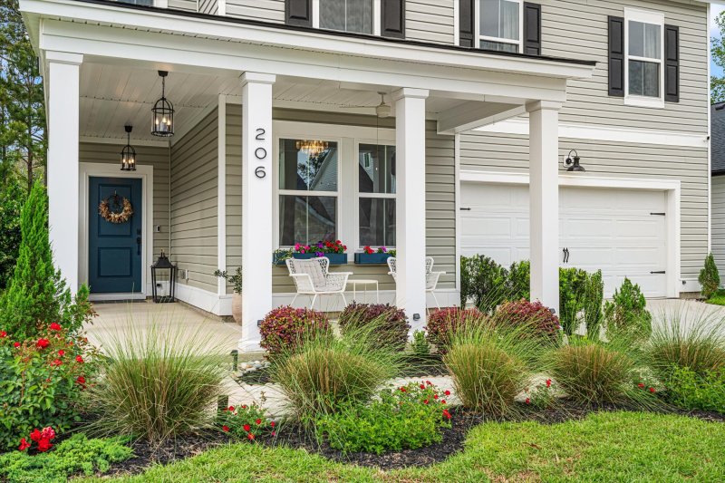 Property image 5 at 206 Red Bluff Street, Summerville, SC 29483