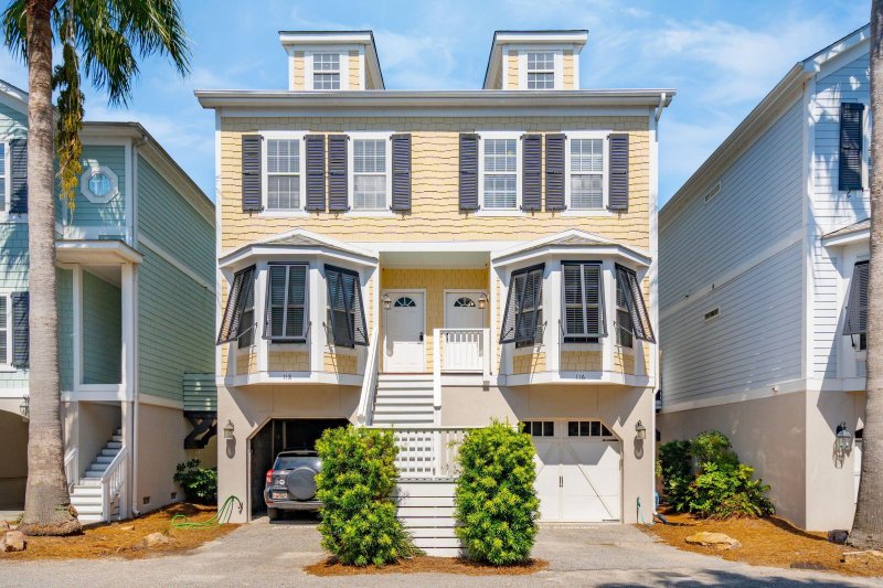 116 W 2nd Street