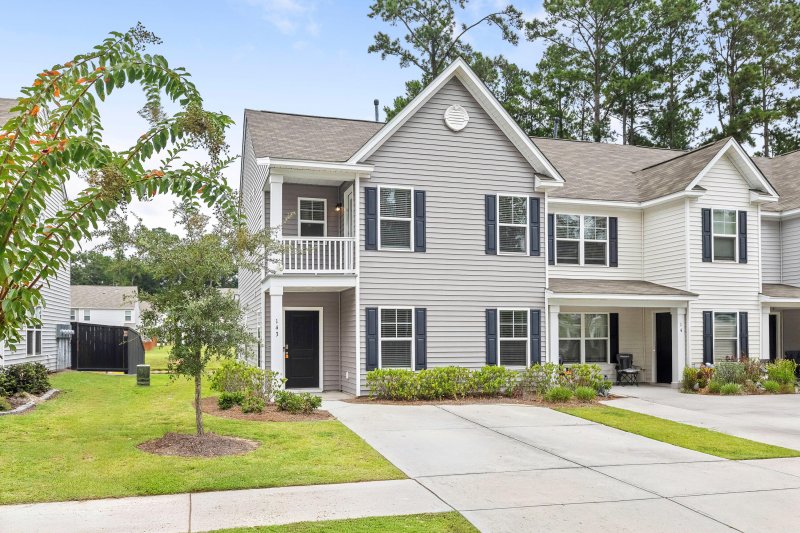 Shady Oaks, Summerville community