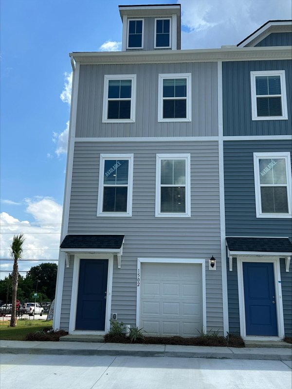 4633 Forest Hills Drive 1502