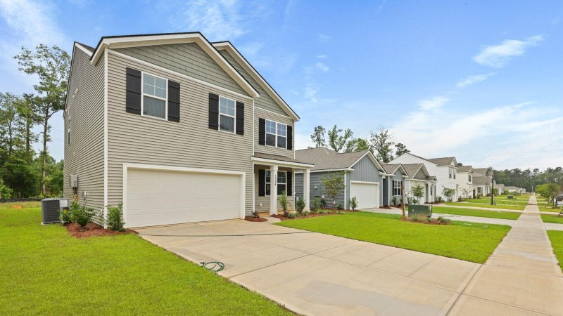 Property image 3 of 1054 Forrest Creek Drive in Pineview North, Summerville, SC 29483