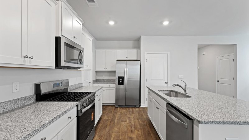 Property image 4 of 797 Long Bluff Road in Cane Bay Plantation, Summerville, SC 29486