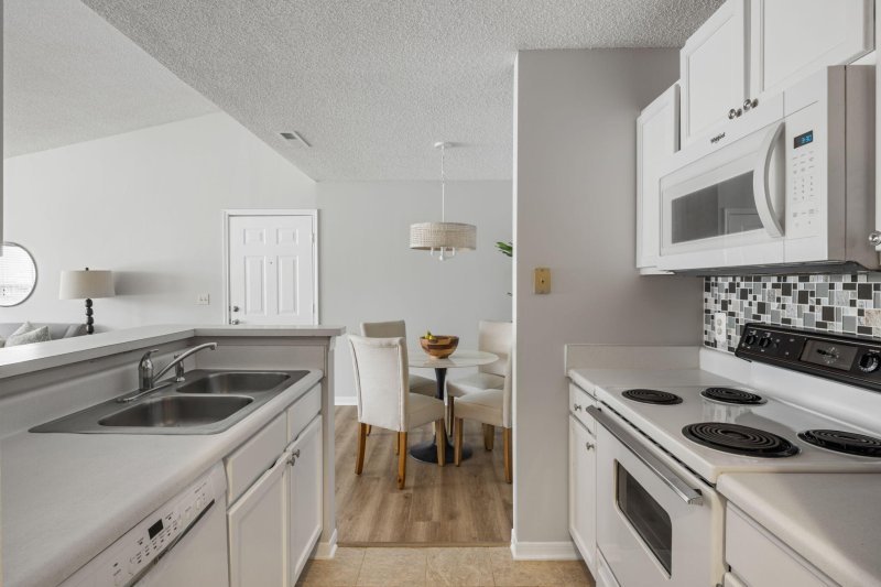 Property image 5 at 2011 N Highway 17 1800q, Mount Pleasant, SC 29466