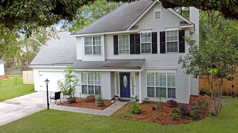 Property image 2 of 709 Black Oak Boulevard in Gahagan, Summerville, SC 29485