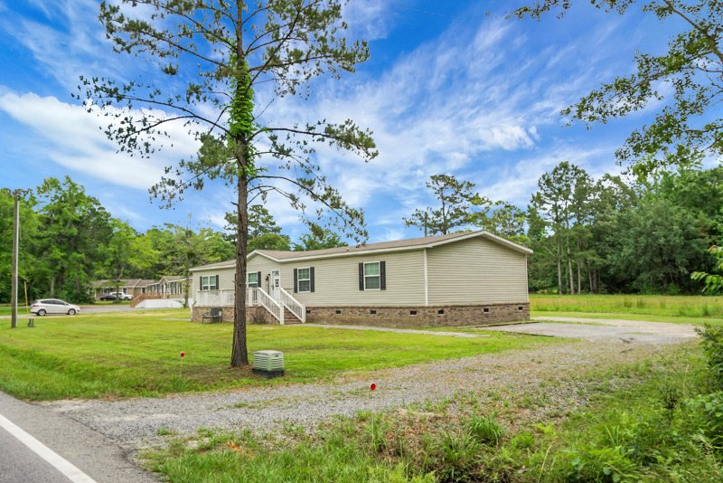 Property image 4 of 1051 Cooper Store Road in Cooperstore, Moncks Corner, SC 29461