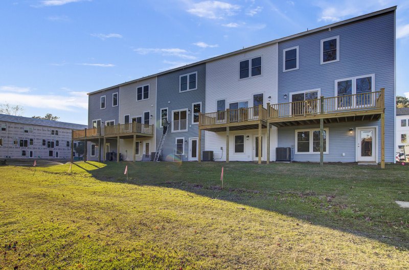 Property image 4 of 402 Caledon Court in Indigo Grove, Johns Island, SC 29455