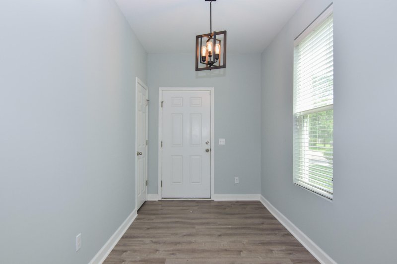 Property image 2 of 1621 Eider Down Drive in Drakesborough, Summerville, SC 29483