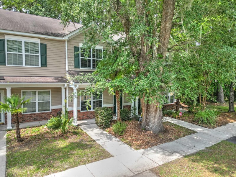 105 Chinquapin Drive