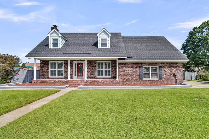Evanston Estates, North Charleston Community