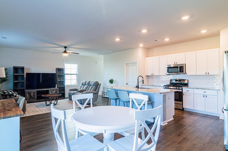 Property image 5 of 389 Matuskovic Drive in Grand Bees, Charleston, SC 29414