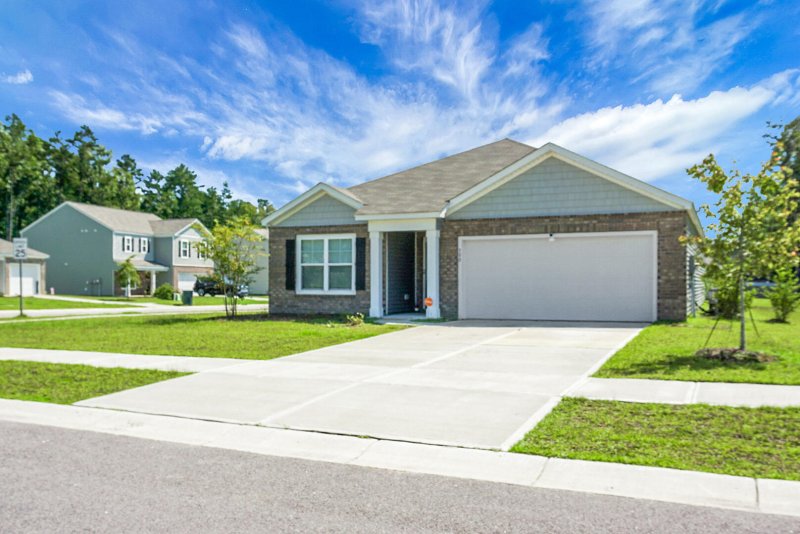 Property image 2 of 500 Shady Maple Street in Stone Ridge, Moncks Corner, SC 29461