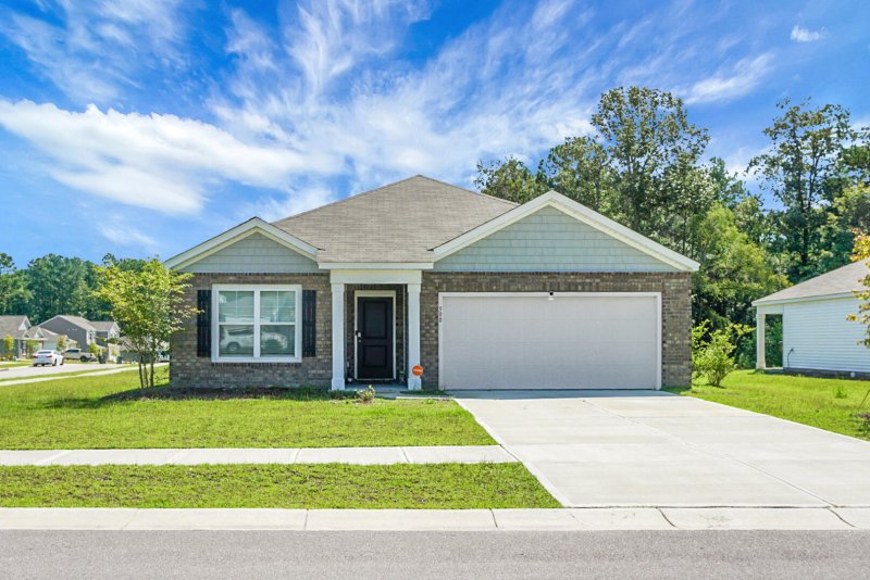 Property image 3 of 500 Shady Maple Street in Stone Ridge, Moncks Corner, SC 29461