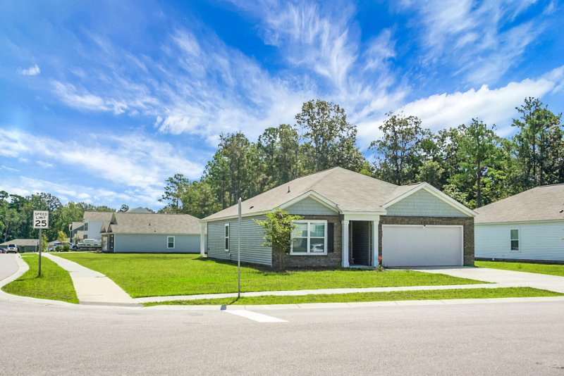 Property image 4 of 500 Shady Maple Street in Stone Ridge, Moncks Corner, SC 29461