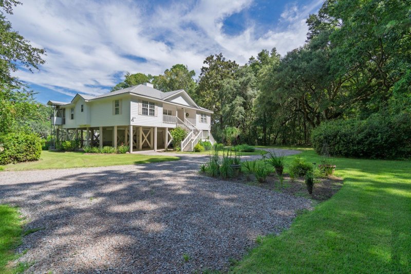 Property image 3 at 8346 Chisolm Plantation Road, Edisto Island, SC 29438