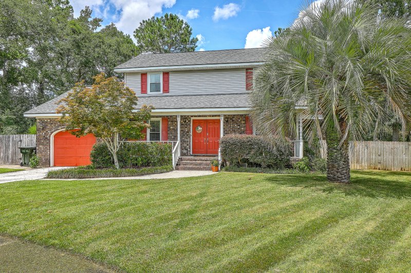 1105 Stone Pines Road