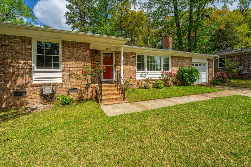 Property image 3 at 6018 Ridgecrest Avenue, Hanahan, SC 29410