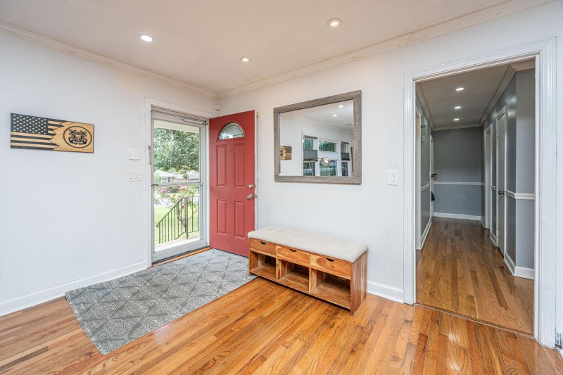 Property image 5 at 6018 Ridgecrest Avenue, Hanahan, SC 29410