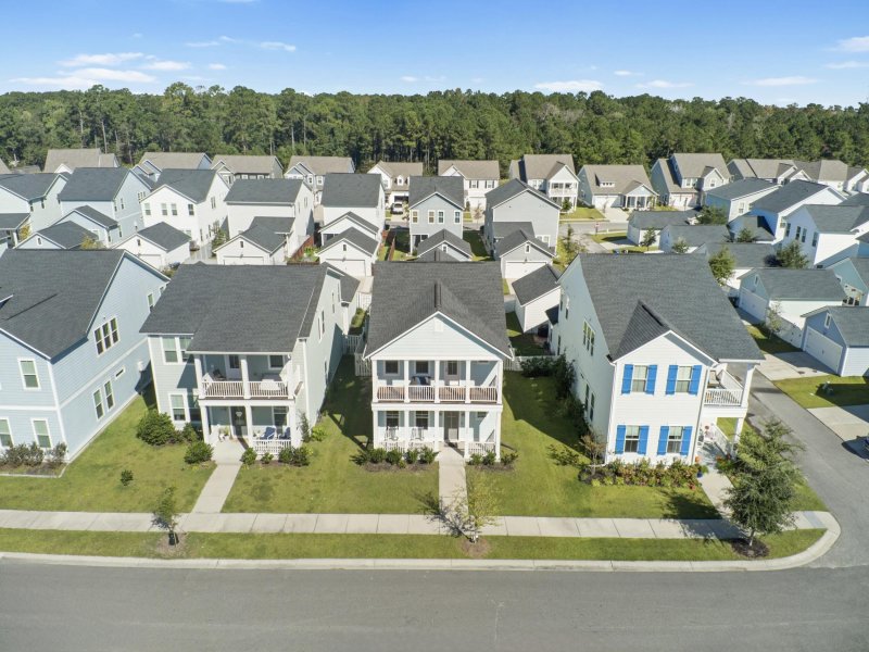 Property image 5 of 204 Magnolia Garden Drive in Limehouse Village, Summerville, SC 29483