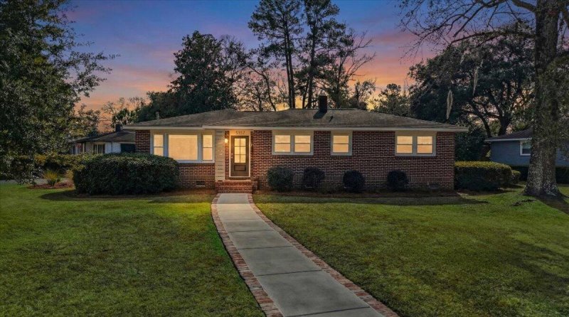 5357 Hartford Circle