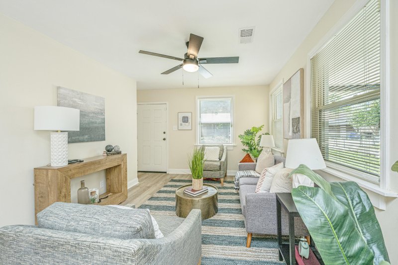 5056 Rockingham Street