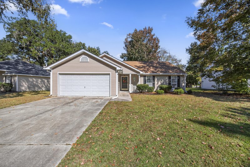 Property image 2 of 8604 Hickory Creek Lane Lane in Whitehall, North Charleston, SC 29420
