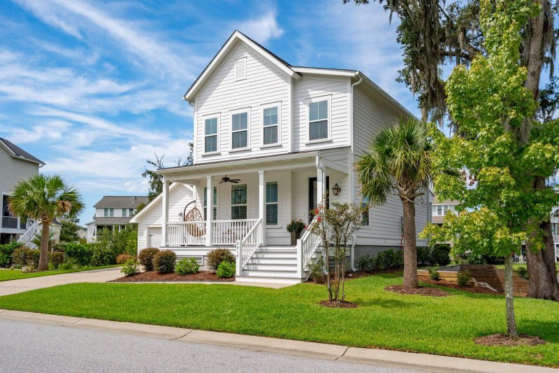 Property image 2 of 2815 Colonel Harrison Drive in Stonoview, Johns Island, SC 29455
