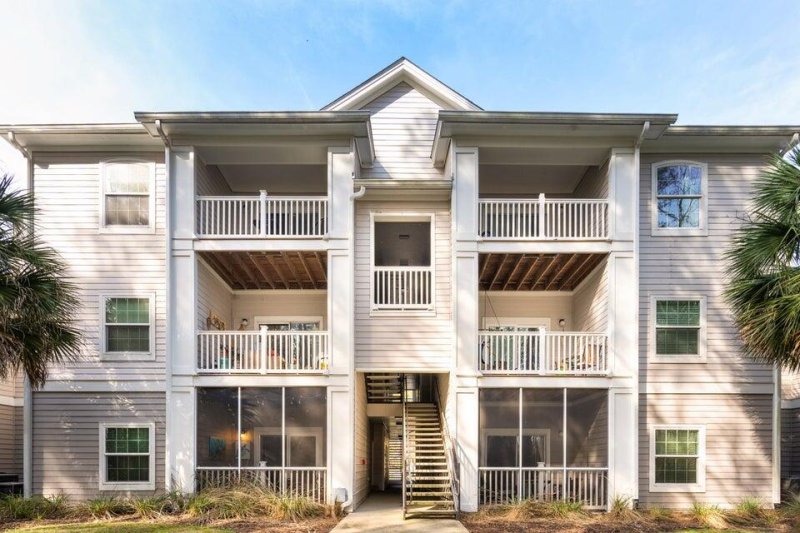 1300 Park West Boulevard 610