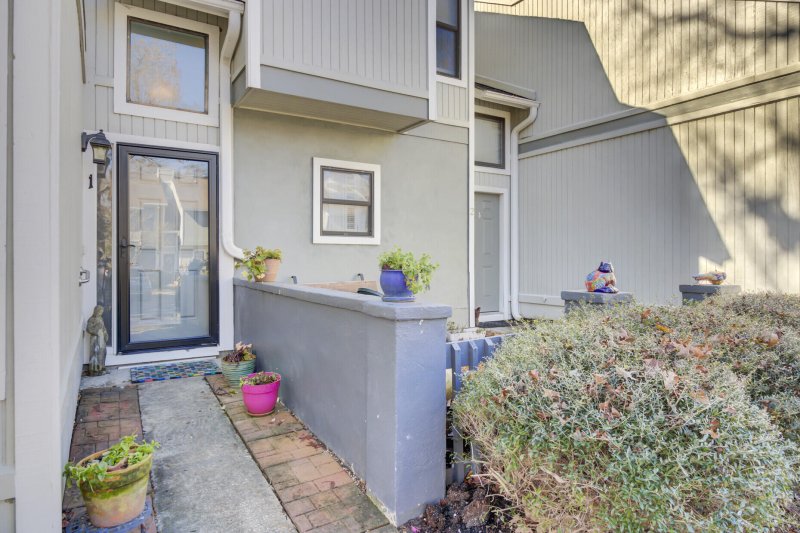 Property image 3 of 2757 Jobee Drive 1101 in Ashleytowne Village, Charleston, SC 29414