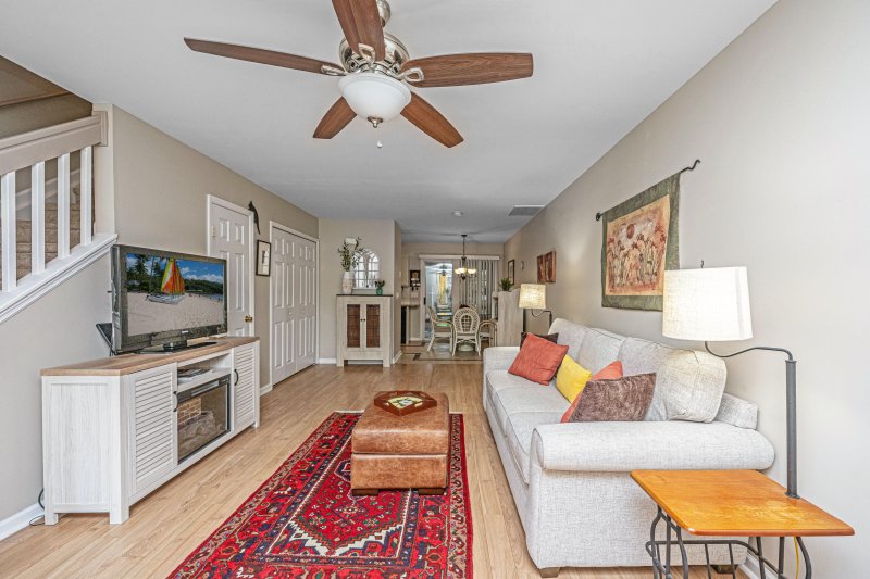 Property image 4 of 130 Hornby Circle in Persimmon Hill Townhouses, Goose Creek, SC 29445