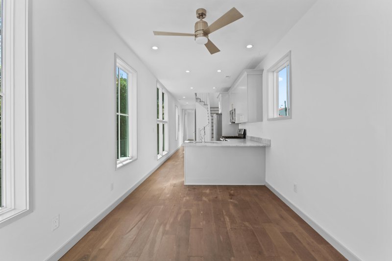 Property image 5 of 29 Hanover Street in Eastside, Charleston, SC 29403