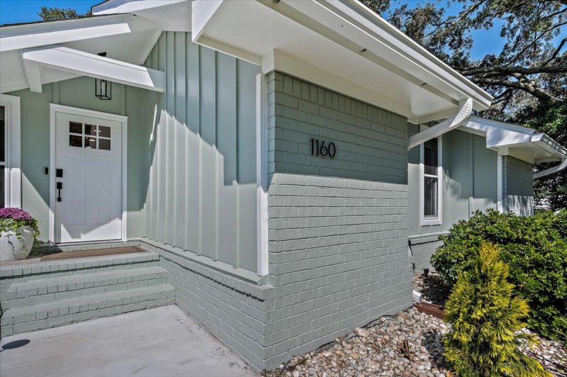 Property image 5 of 1160 Island View Drive in Harborgate Shores, Mount Pleasant, SC 29464