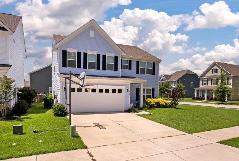 Property image 2 of 109 Goose Road in The Ponds, Summerville, SC 29483
