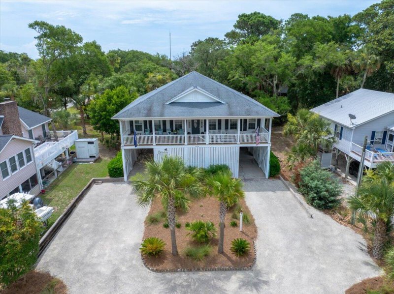 Property image 2 of 1604 Jungle Road in Edisto Beach, Edisto Island, SC 29438