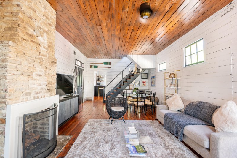 Property image 4 of 266 Ashley Avenue in Elliotborough, Charleston, SC 29403