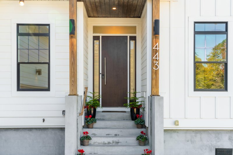 Property image 3 of 443 Carol Street in Woodland Shores, Charleston, SC 29412