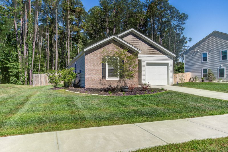 Property image 2 of 510 Shady Maple Street in Stone Ridge, Moncks Corner, SC 29461