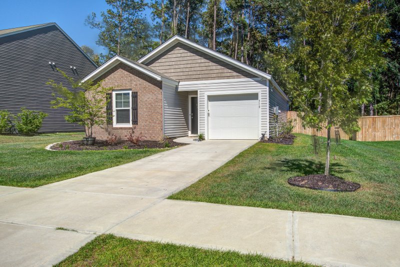 Property image 4 of 510 Shady Maple Street in Stone Ridge, Moncks Corner, SC 29461