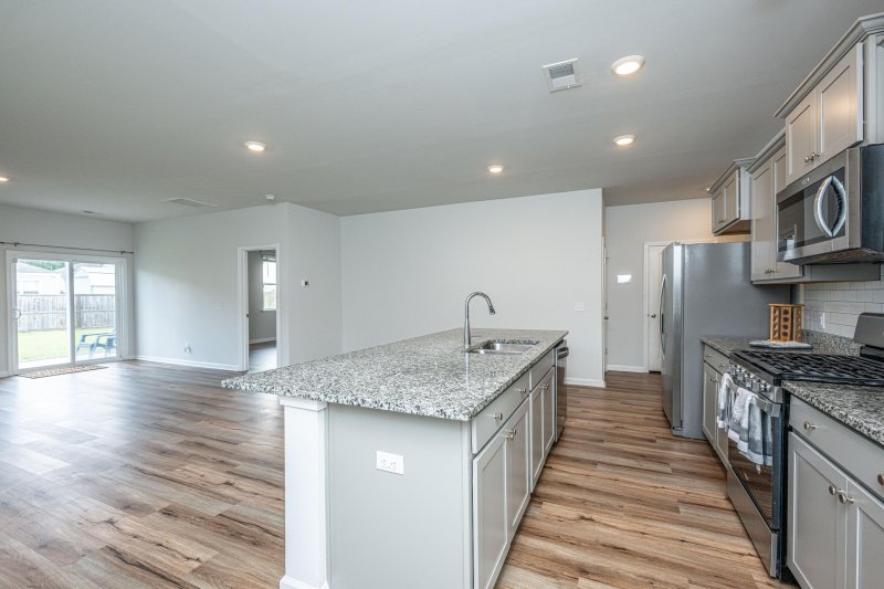 Property image 5 of 111 Akeley Lane in Mallard Crossing, Summerville, SC 29483