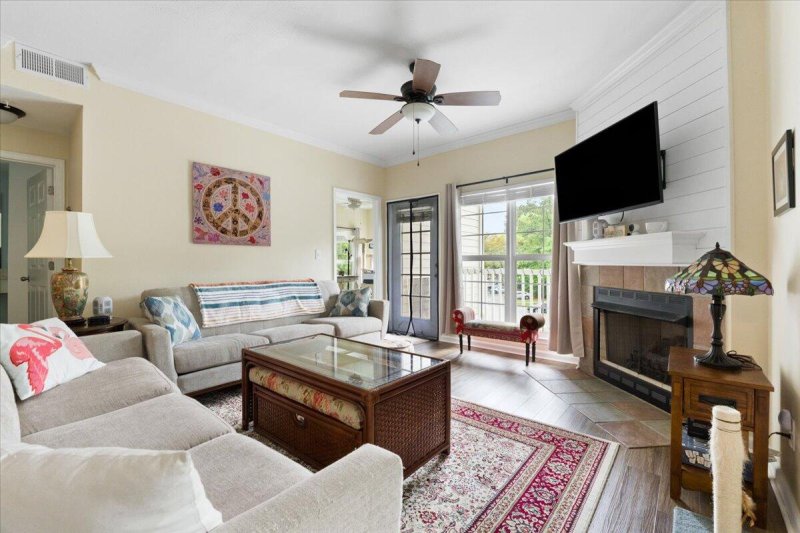 Property image 2 at 700 Daniel Ellis Drive 3208, Charleston, SC 29412