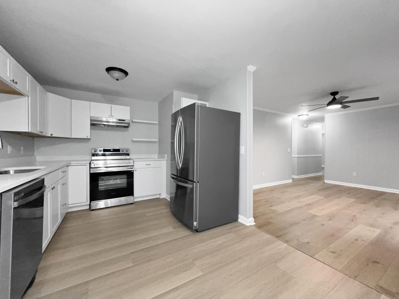 Property image 5 of 4343 Helene Drive in Evanston Estates, North Charleston, SC 29418