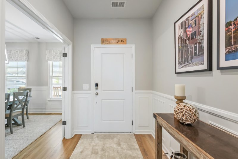 Property image 4 of 627 Macintyre Circle in Cane Bay Plantation, Summerville, SC 29486