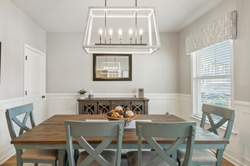 Property image 5 of 627 Macintyre Circle in Cane Bay Plantation, Summerville, SC 29486