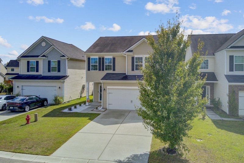 Property image 2 of 620 Redbud Lane in Cane Bay Plantation, Summerville, SC 29486