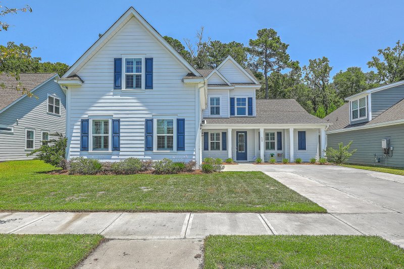 Property image 2 of 420 Oak View Way in The Ponds, Summerville, SC 29483